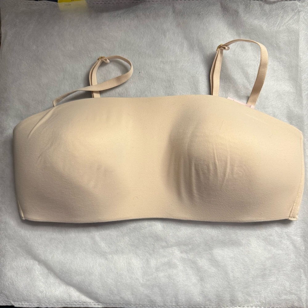 Victoria Secret Seamless Nude Strapless Bra - Picture 2 of 7
